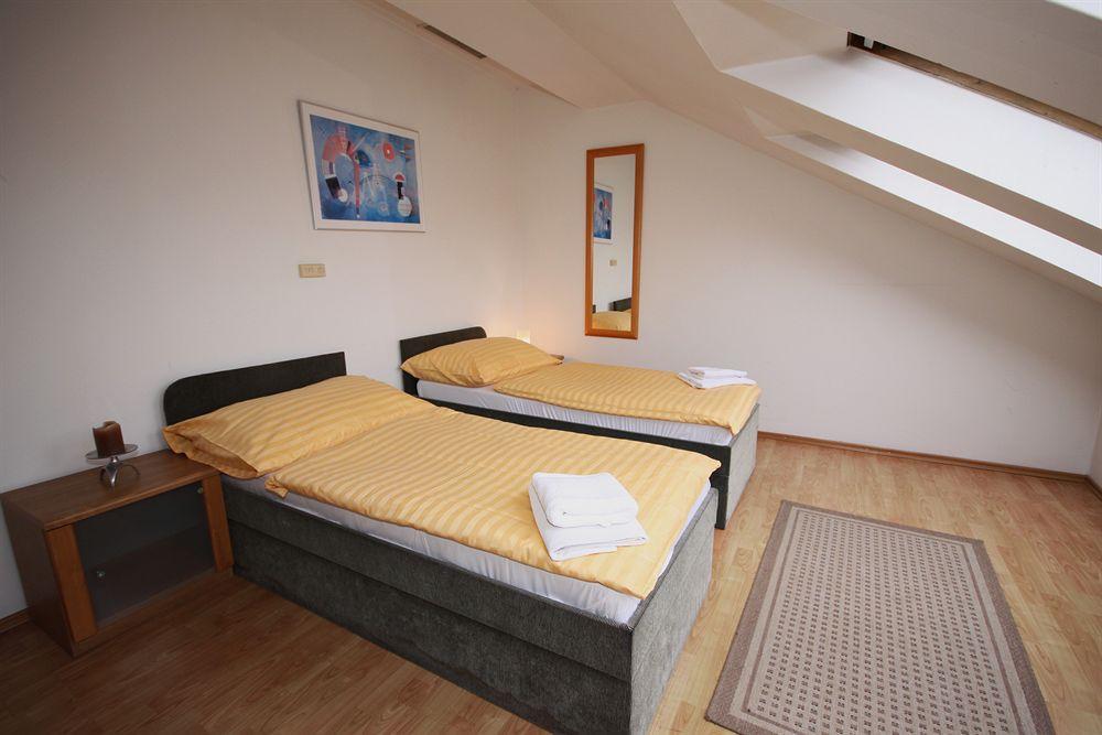 Leo Apartments Old Town Πράγα Εξωτερικό φωτογραφία