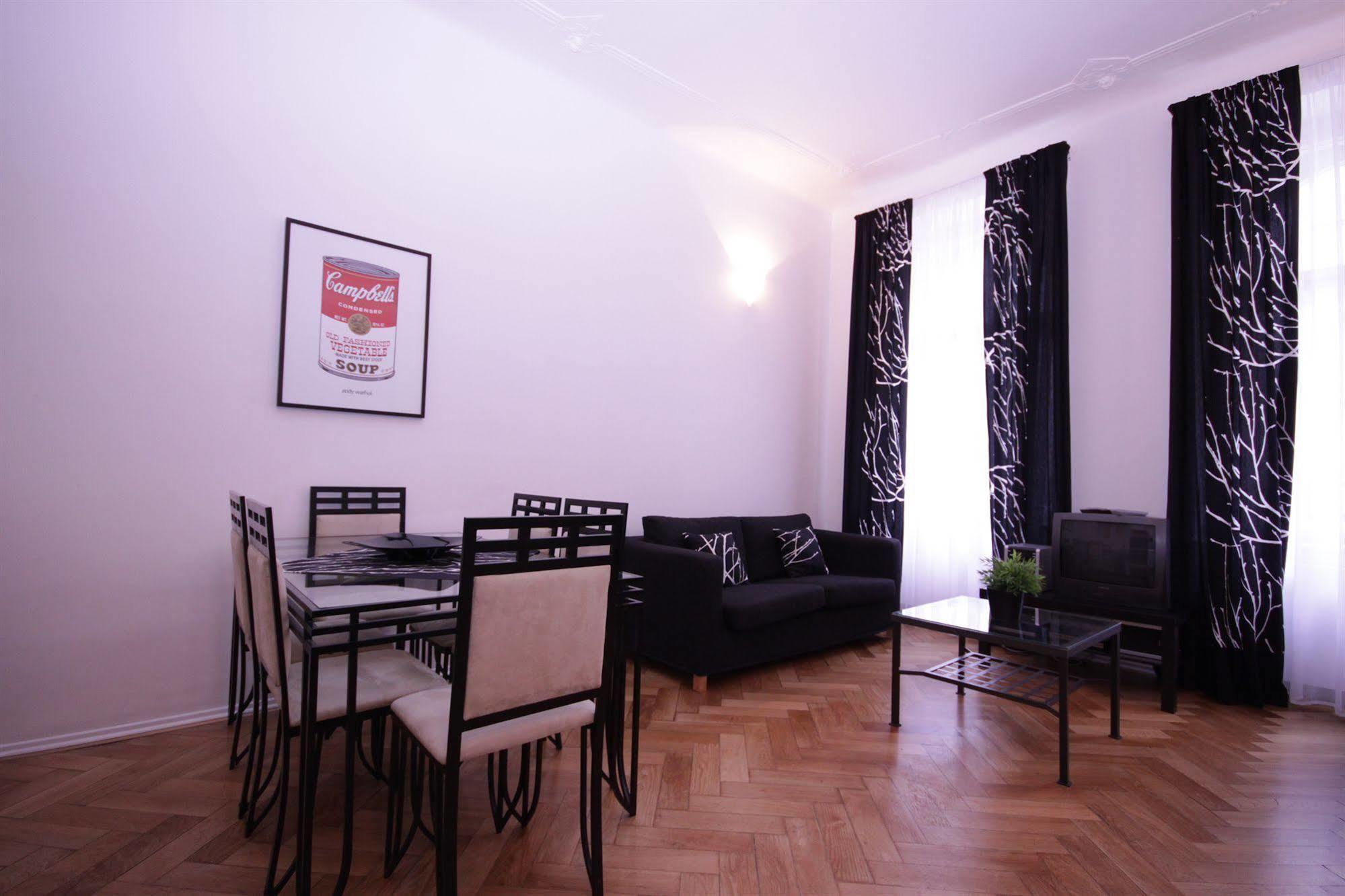 Leo Apartments Old Town Πράγα Εξωτερικό φωτογραφία
