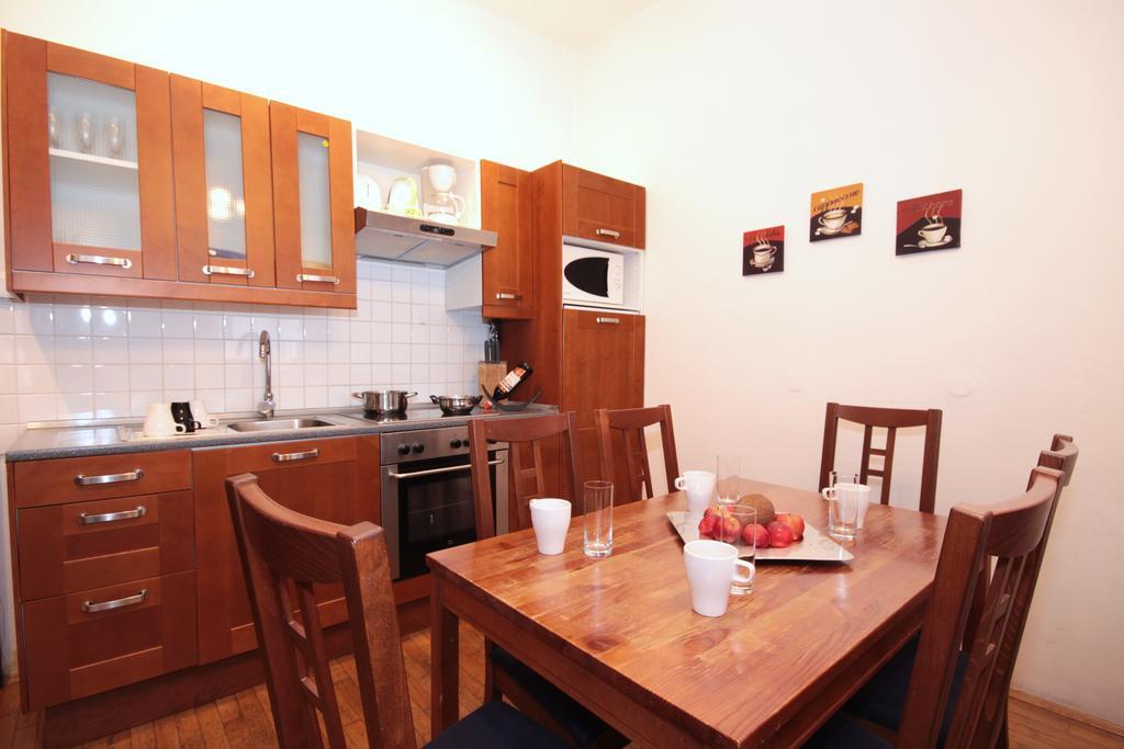 Leo Apartments Old Town Πράγα Εξωτερικό φωτογραφία